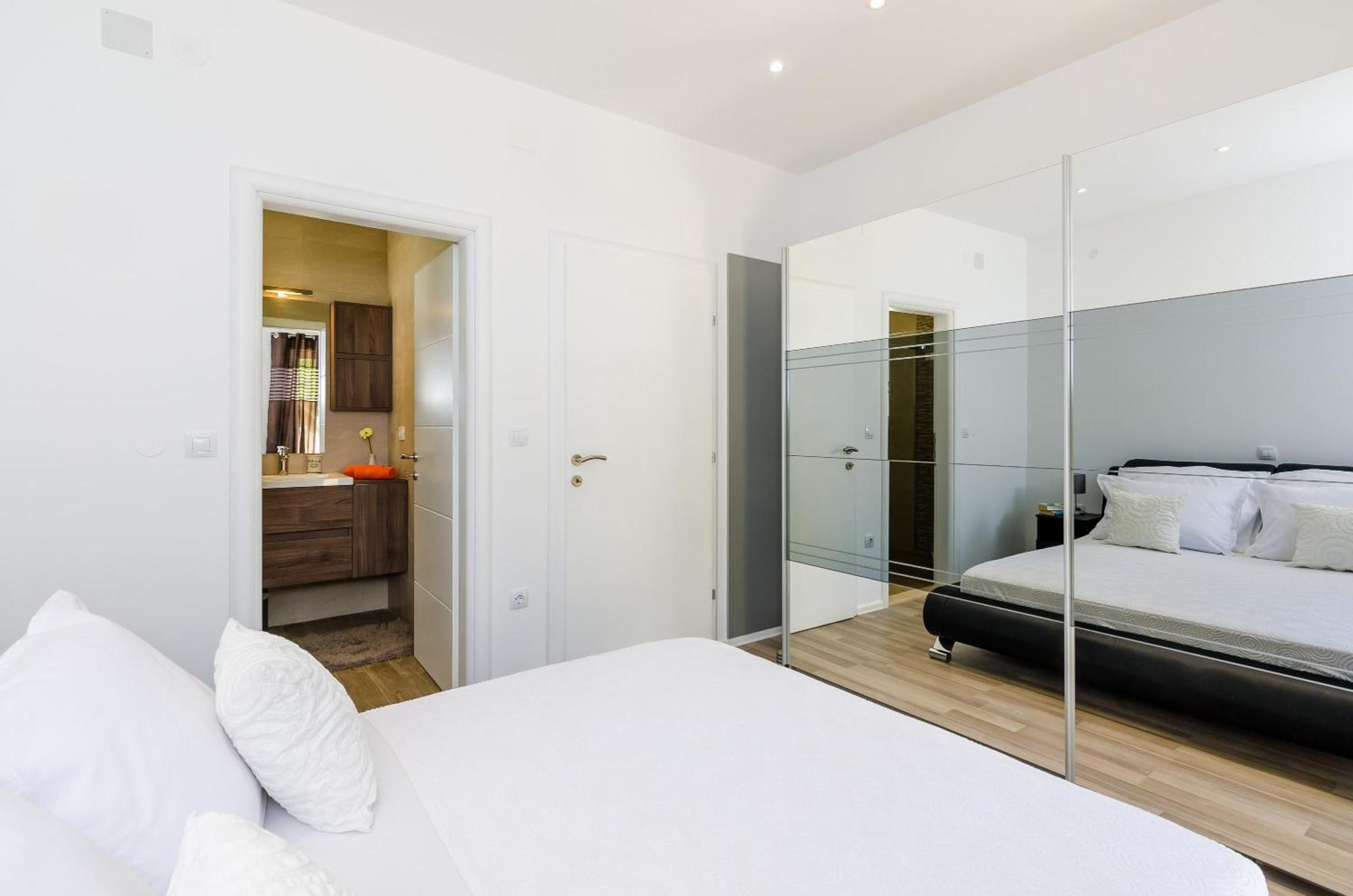 Villa Tranquility Nest Beniva Мокошица Экстерьер фото